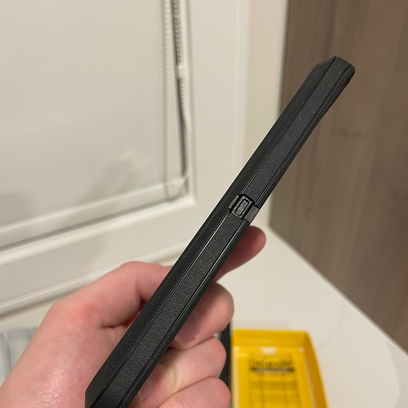 OTTERBOX‎ DEFENDER SERIES CASE FOR SAMSUNG GALAXY S20 Black - Picture 5 of 6